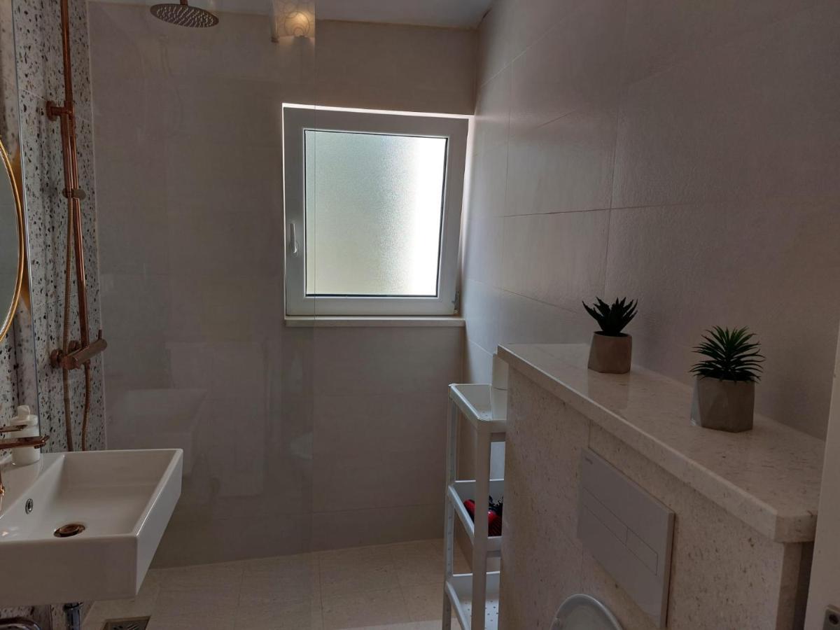 Apartmani Radic Rg Rogoznica  Exterior photo
