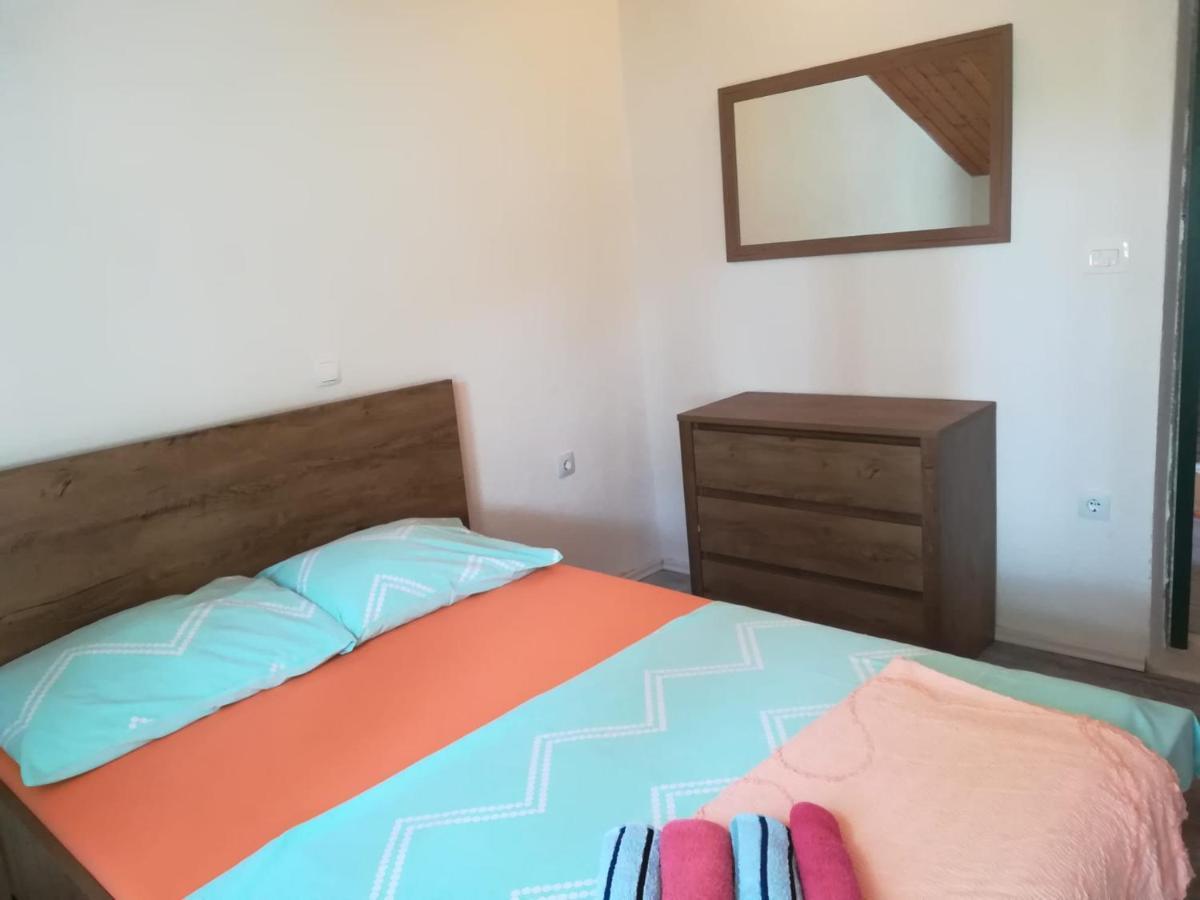 Apartmani Radic Rg Rogoznica  Exterior photo