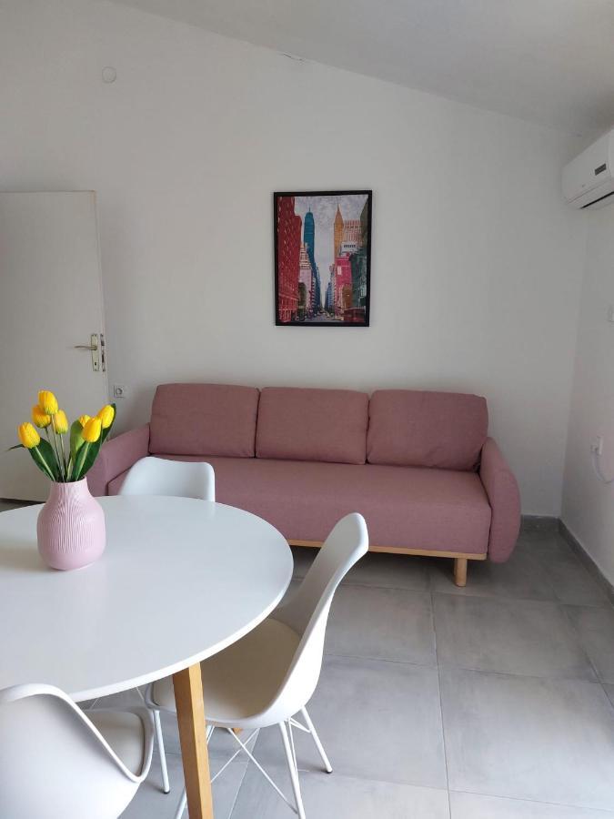 Apartmani Radic Rg Rogoznica  Exterior photo