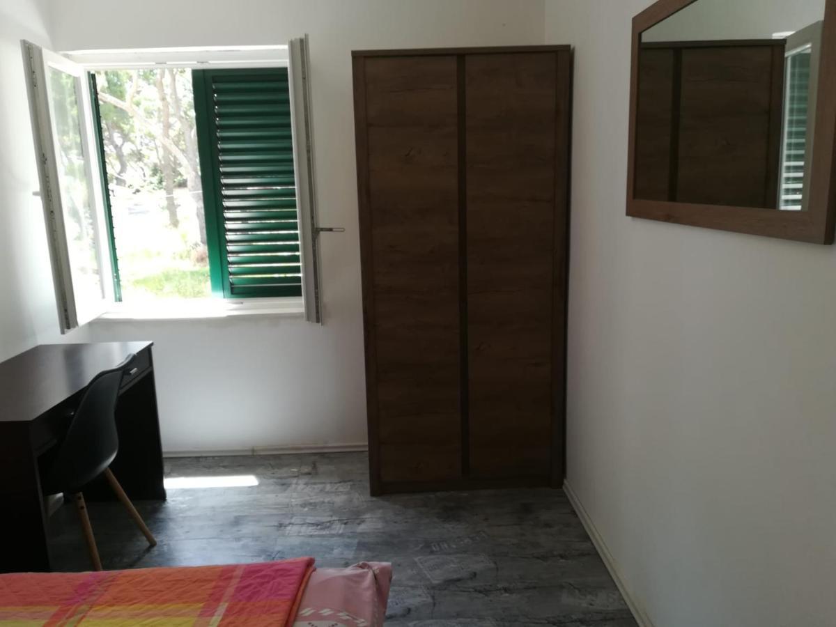 Apartmani Radic Rg Rogoznica  Exterior photo